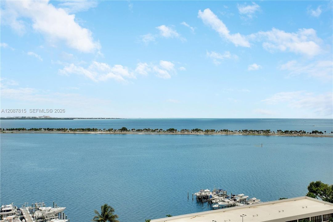For Sale: $445,000 (1 beds, 1 baths, 1064 Square Feet)