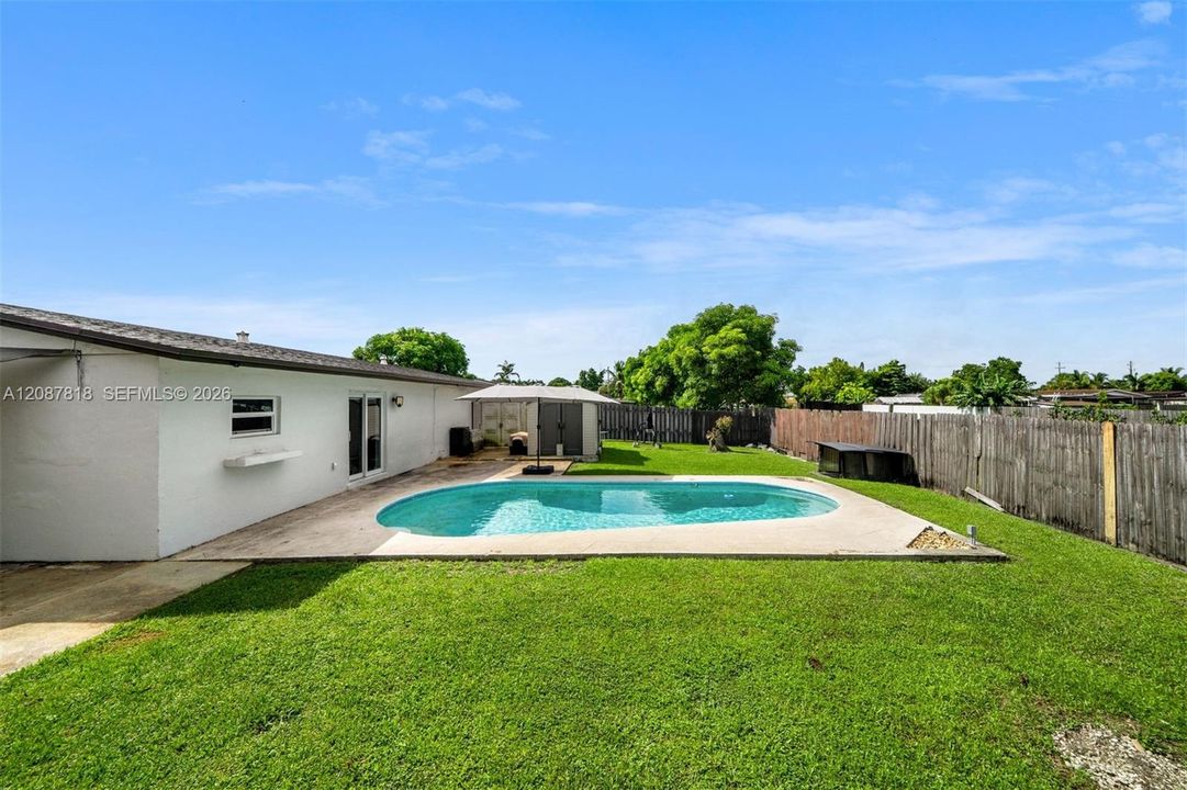 En Venta: $460,000 (3 camas, 1 baños, 1058 Pies cuadrados)