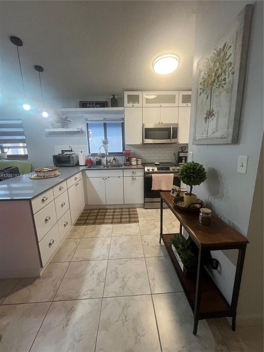 For Sale: $598,000 (4 beds, 2 baths, 1452 Square Feet)