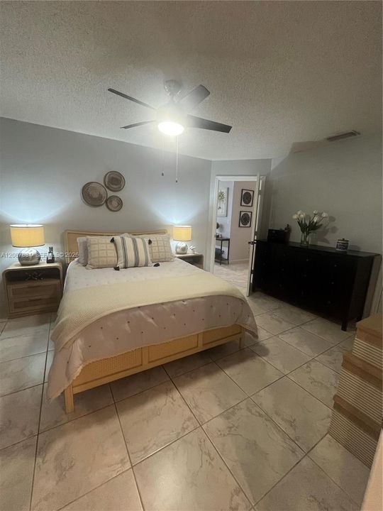 For Sale: $598,000 (4 beds, 2 baths, 1452 Square Feet)