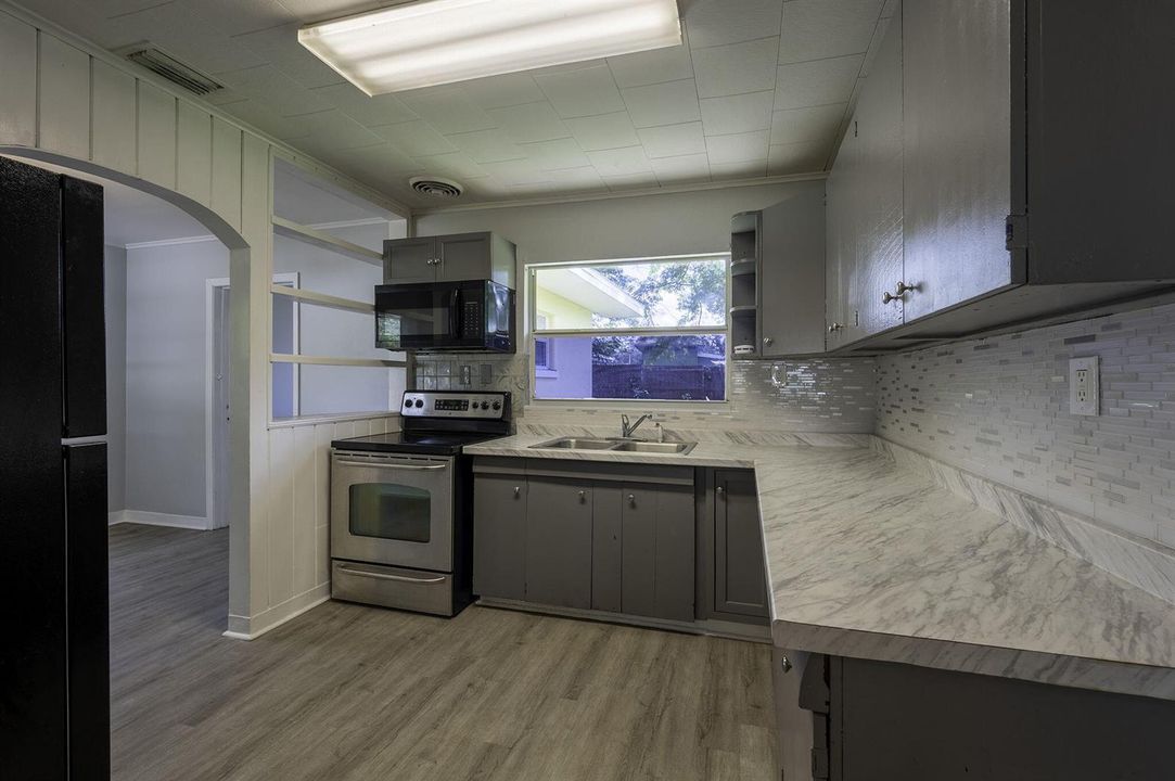 37-web-or-mls-5136_Kitchen-1