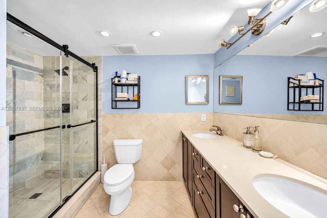 For Sale: $693,000 (2 beds, 2 baths, 1640 Square Feet)