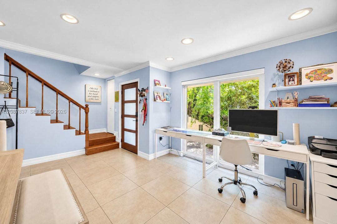 For Sale: $693,000 (2 beds, 2 baths, 1640 Square Feet)