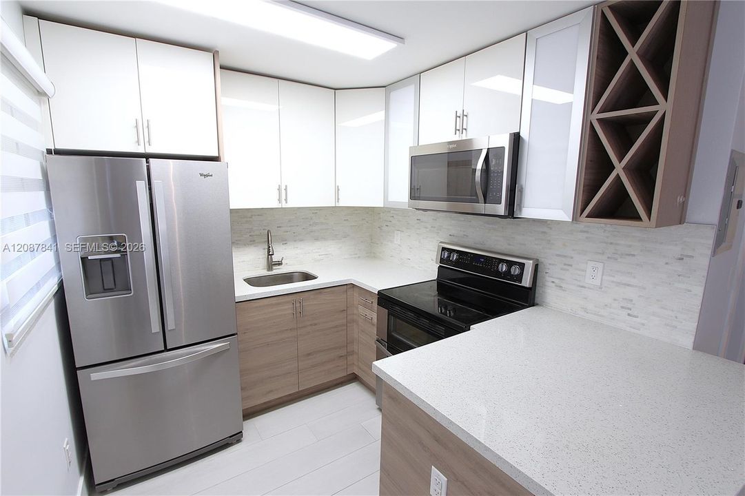 For Sale: $213,900 (0 beds, 1 baths, 428 Square Feet)