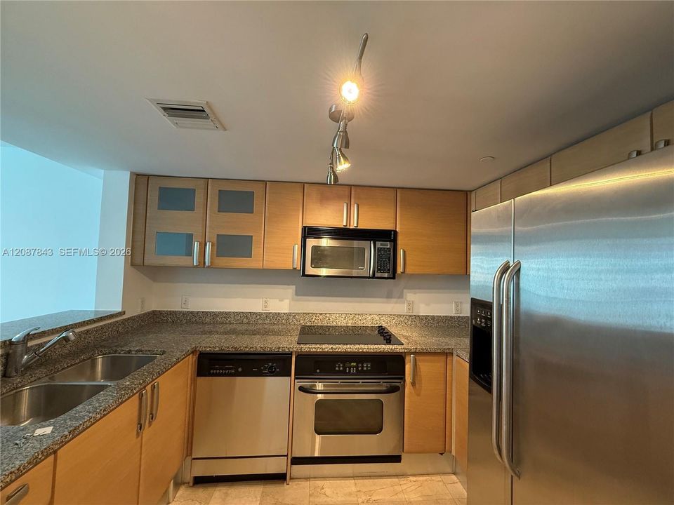 En Venta: $475,000 (1 camas, 1 baños, 791 Pies cuadrados)