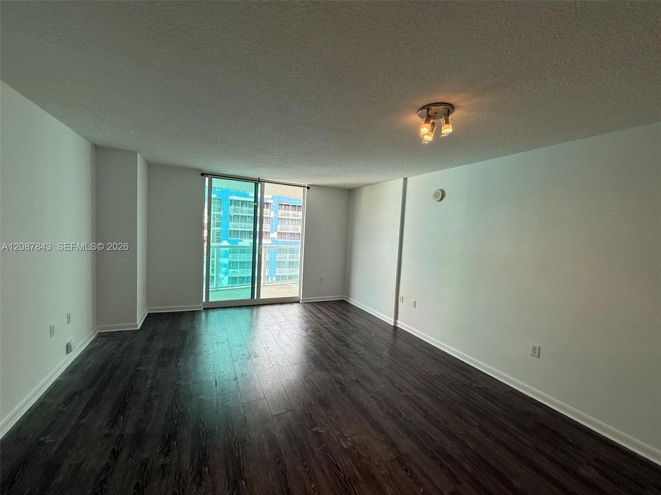 En Venta: $475,000 (1 camas, 1 baños, 791 Pies cuadrados)