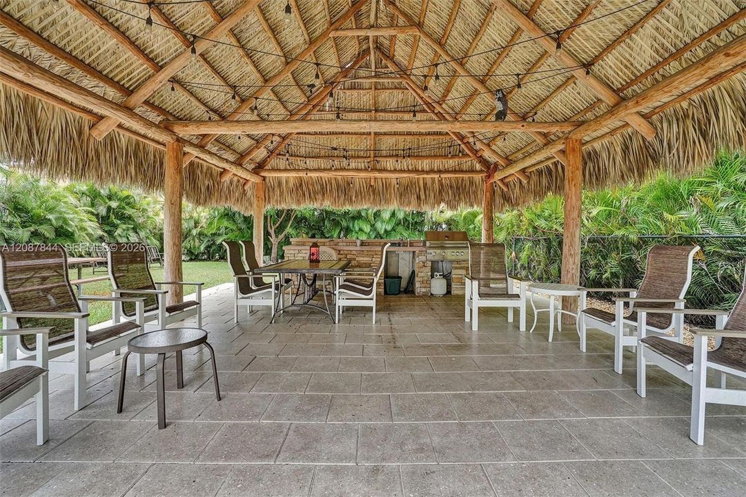 En Venta: $460,000 (2 camas, 2 baños, 1300 Pies cuadrados)