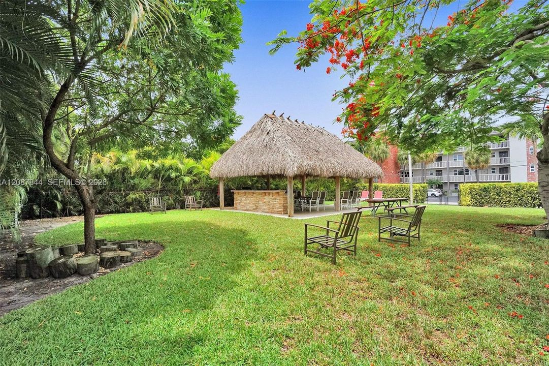 En Venta: $460,000 (2 camas, 2 baños, 1300 Pies cuadrados)