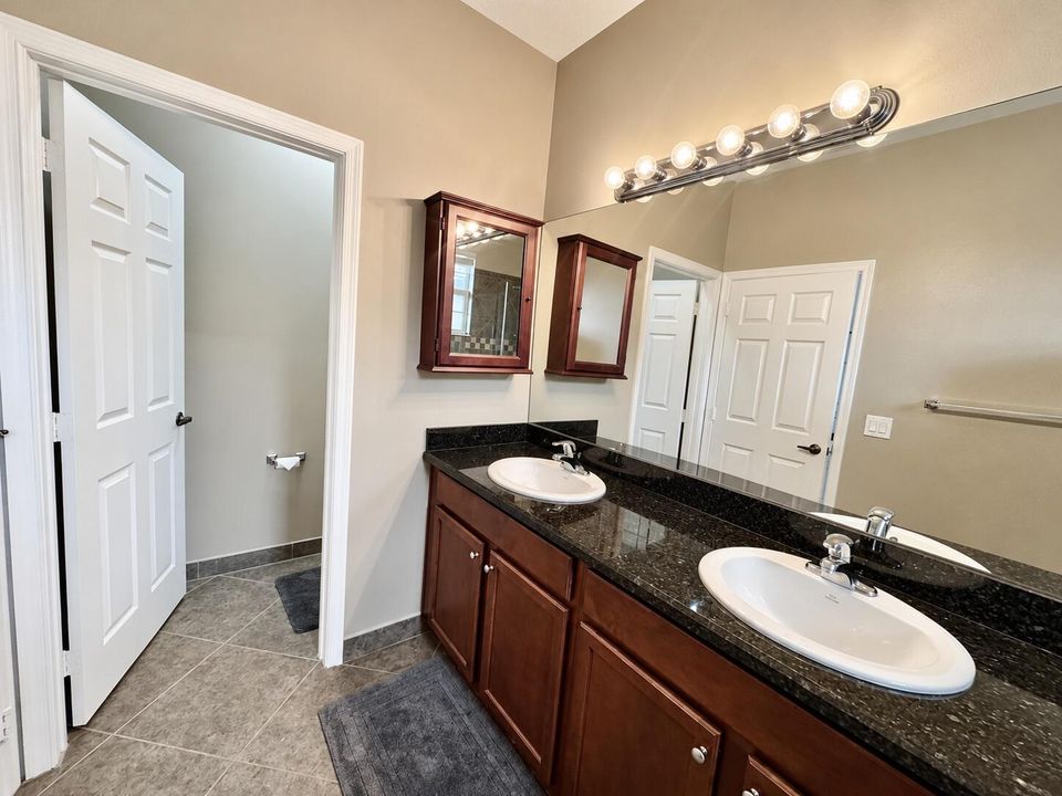 23-Master Bathroom