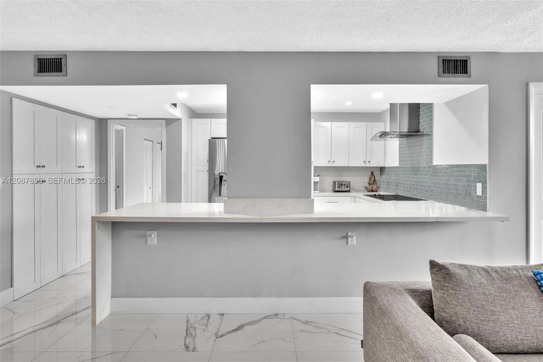 В аренду: $2,750 (2 спален, 2 ванн, 1130 Квадратных фут)