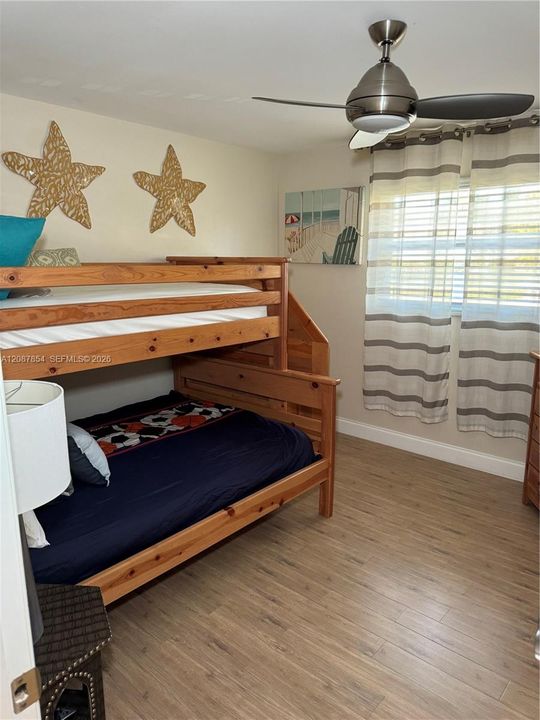 В аренду: $5,500 (5 спален, 3 ванн, 2176 Квадратных фут)