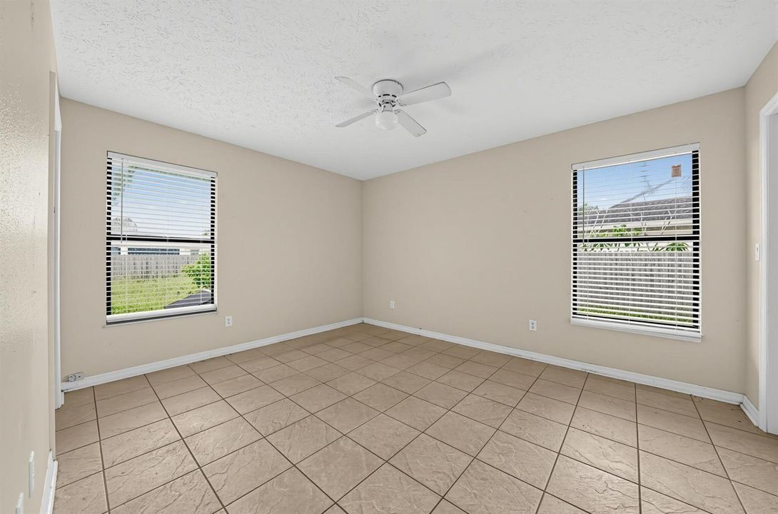 20_3109_SE_Mall_Terrace-Bedroom-0796
