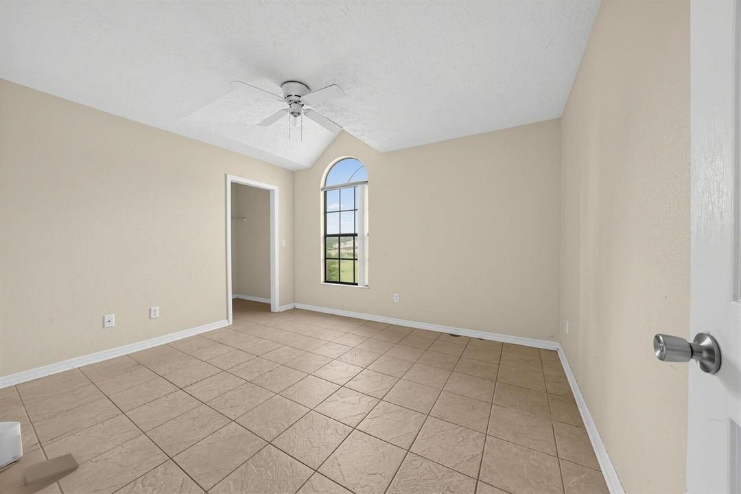 22_3109_SE_Mall_Terrace-Bedroom-0742