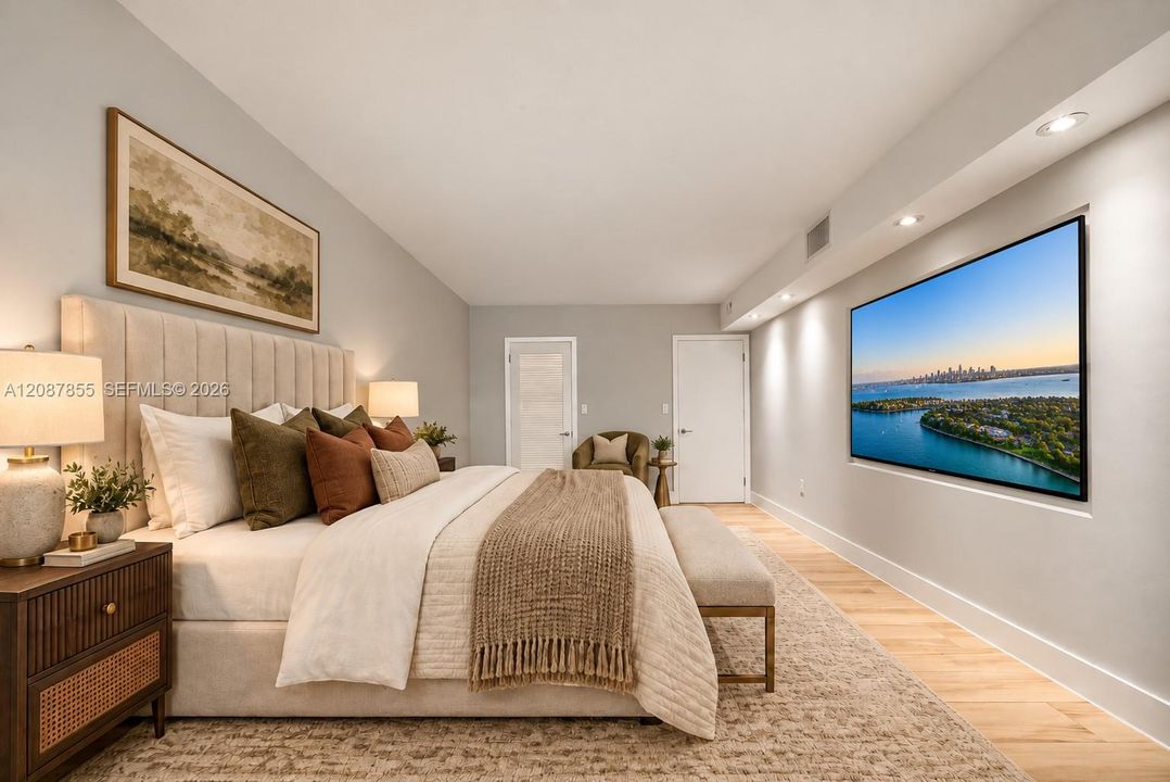 For Sale: $535,000 (1 beds, 1 baths, 740 Square Feet)