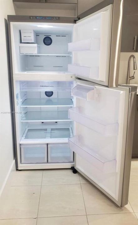 En Renta: $2,700 (2 camas, 2 baños, 950 Pies cuadrados)