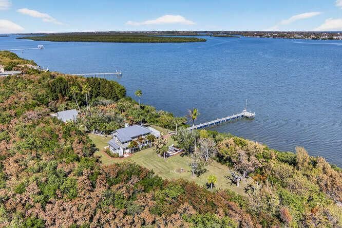 1935 Quay Dock Rd Vero Beach-small-003-0