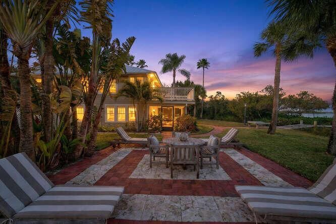 1935 Quay Dock Rd Vero Beach-small-020-0