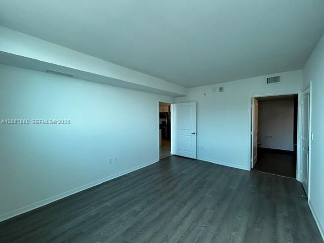 For Rent: $2,397 (1 beds, 1 baths, 737 Square Feet)