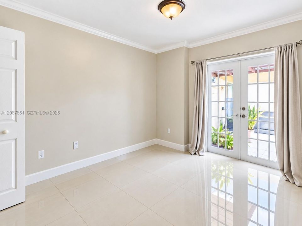 3rd room