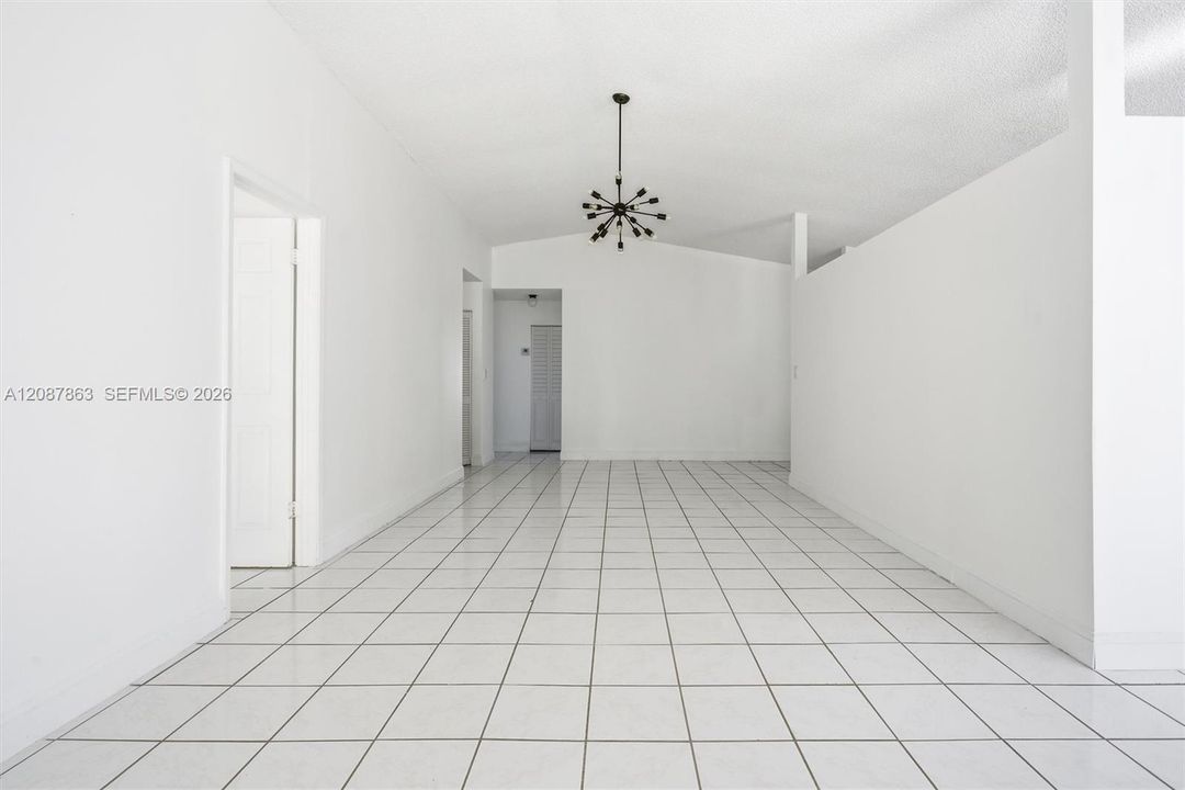 For Rent: $3,100 (3 beds, 2 baths, 1365 Square Feet)