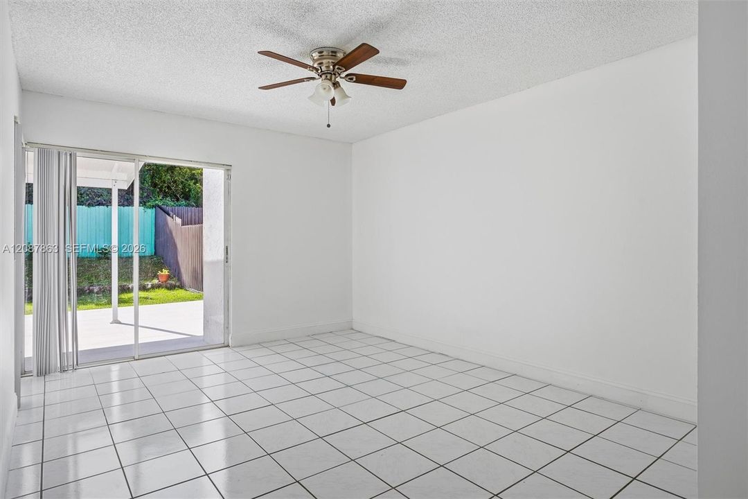 For Rent: $3,100 (3 beds, 2 baths, 1365 Square Feet)