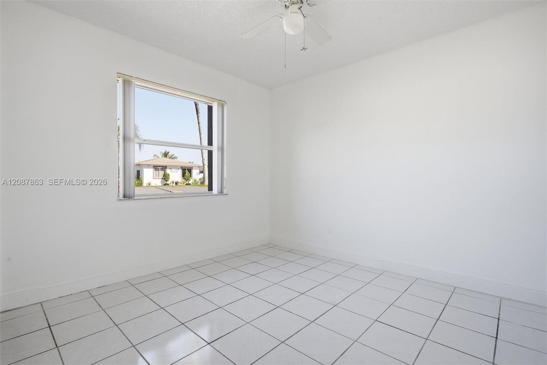 For Rent: $3,100 (3 beds, 2 baths, 1365 Square Feet)