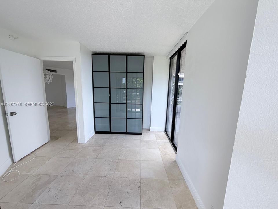 For Rent: $3,100 (2 beds, 2 baths, 1302 Square Feet)