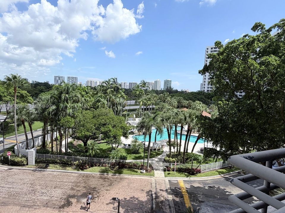 For Rent: $3,100 (2 beds, 2 baths, 1302 Square Feet)