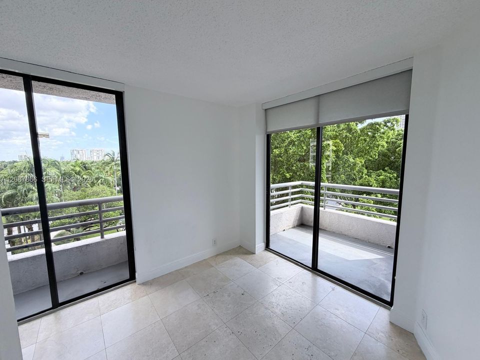 For Rent: $3,100 (2 beds, 2 baths, 1302 Square Feet)