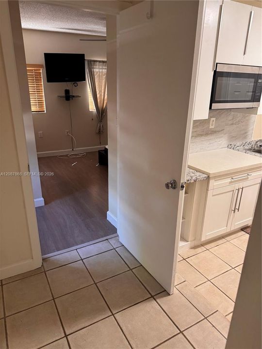 For Rent: $1,300 (1 beds, 1 baths, 0 Square Feet)