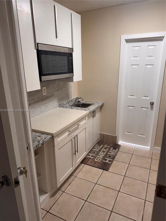 For Rent: $1,300 (1 beds, 1 baths, 0 Square Feet)