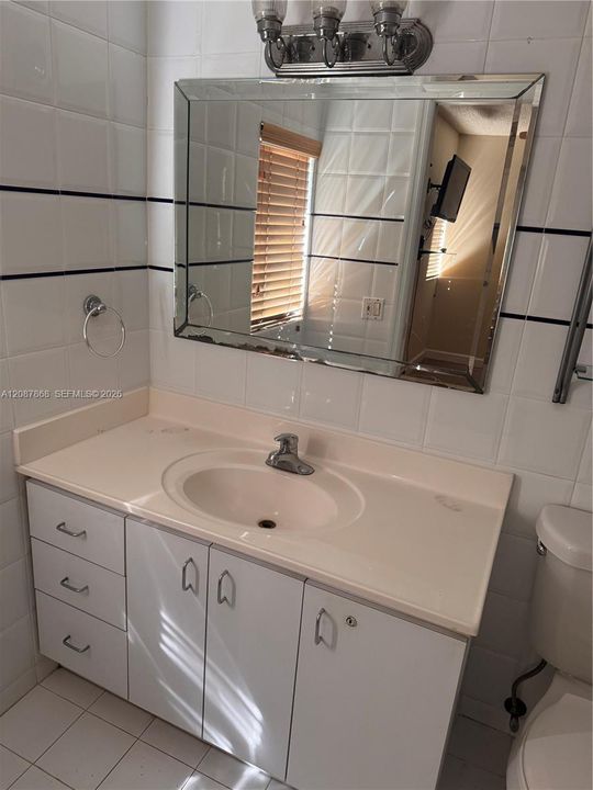 For Rent: $1,300 (1 beds, 1 baths, 0 Square Feet)