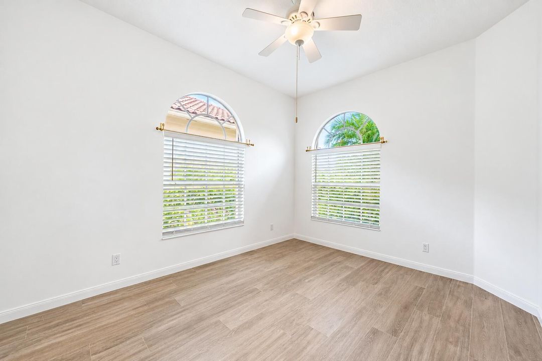 Flex Space/Den