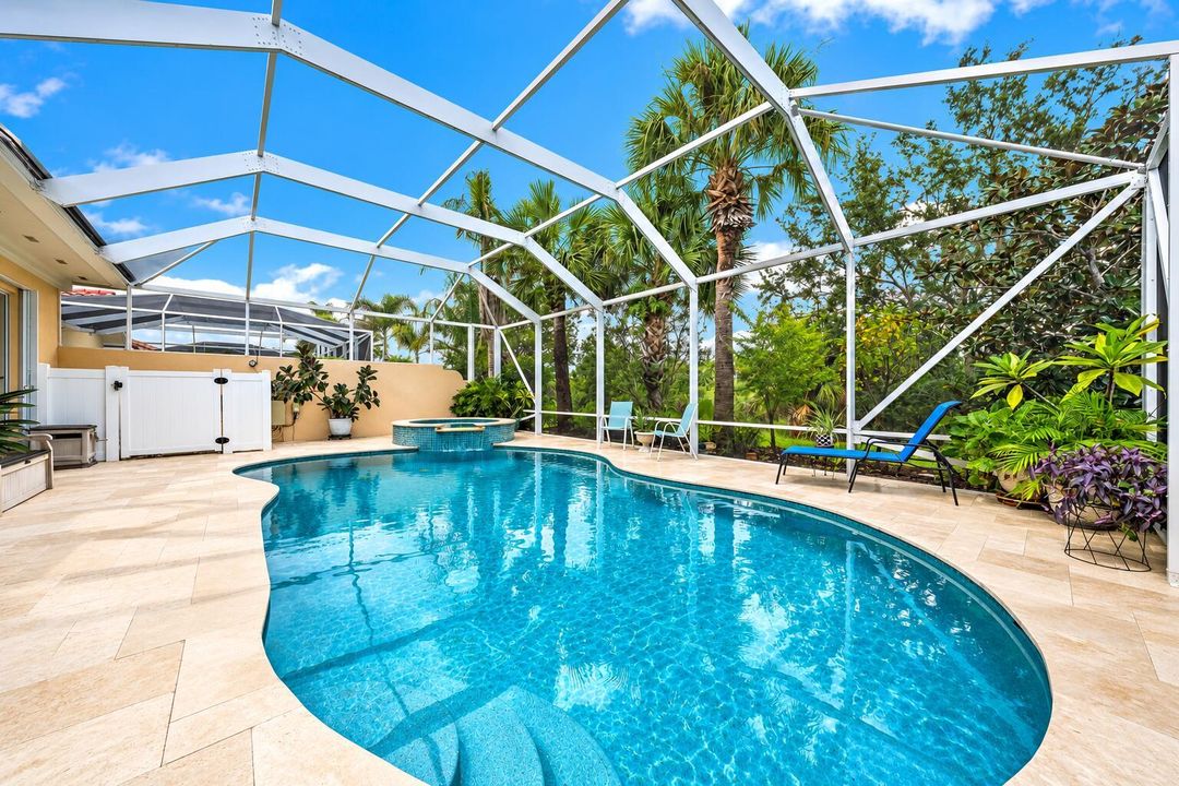 Pool & Spa