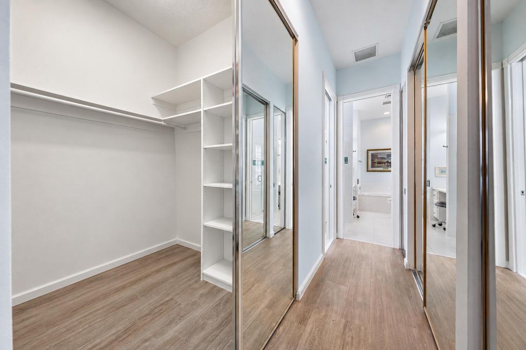 Main Bedroom Walk in Closet