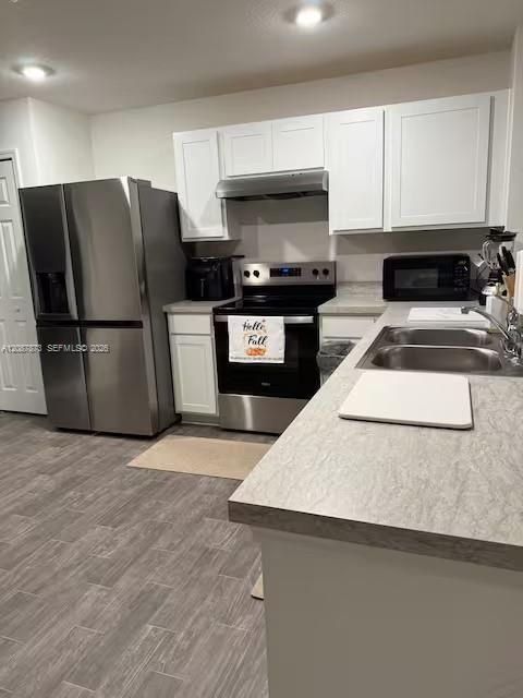 For Rent: $3,140 (3 beds, 2 baths, 1230 Square Feet)