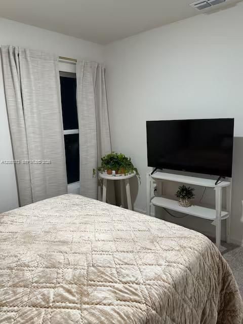 For Rent: $3,140 (3 beds, 2 baths, 1230 Square Feet)