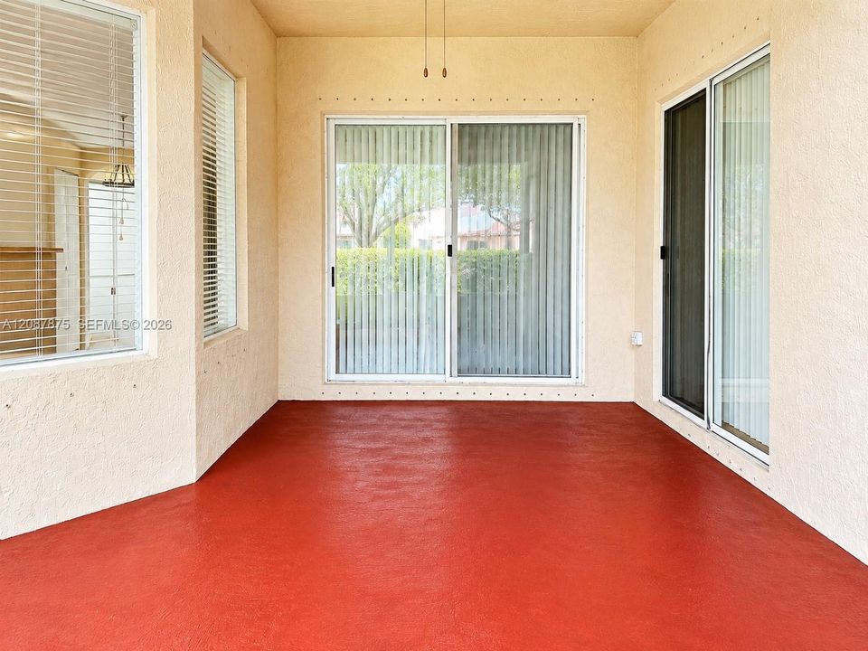For Rent: $3,225 (4 beds, 2 baths, 2122 Square Feet)