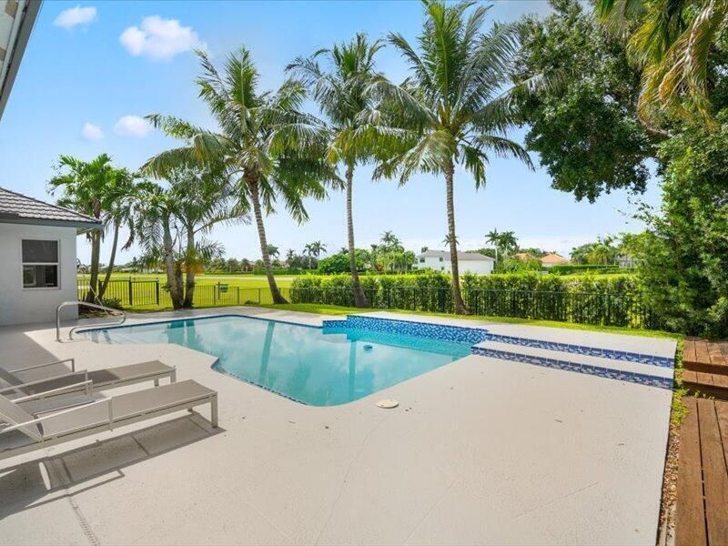 2135 Windsock Way (26)