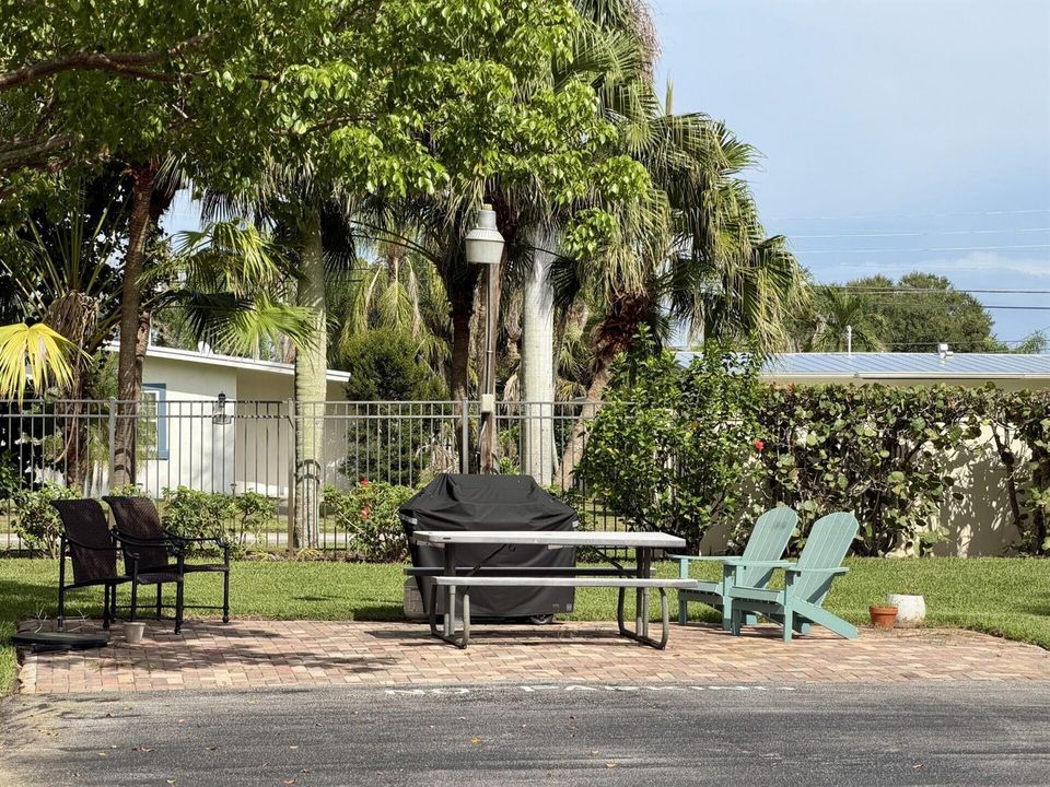 B102 picnic area
