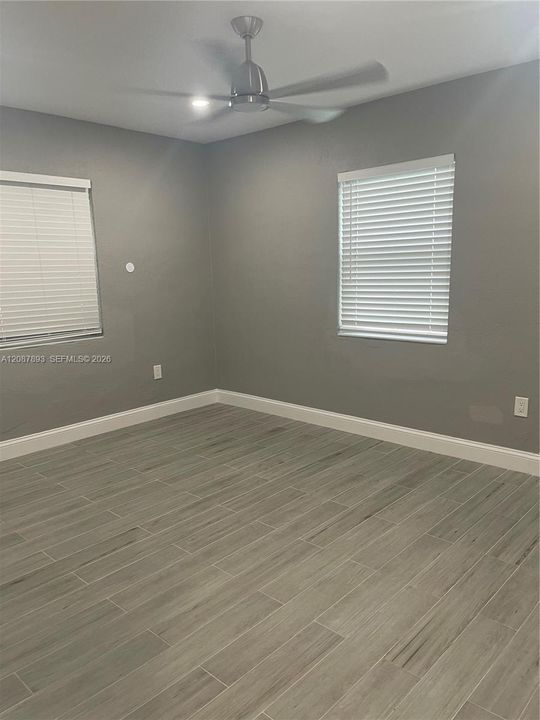 For Rent: $3,000 (3 beds, 2 baths, 1152 Square Feet)