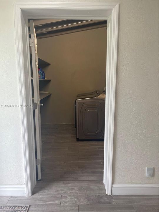 For Rent: $3,000 (3 beds, 2 baths, 1152 Square Feet)