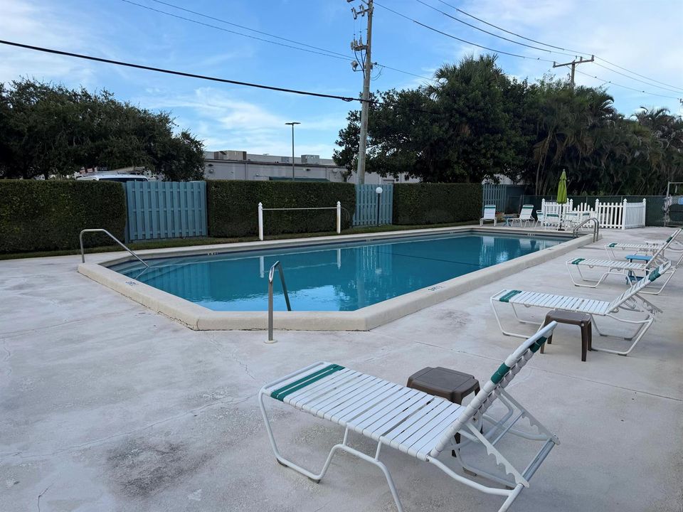 Pool 1
