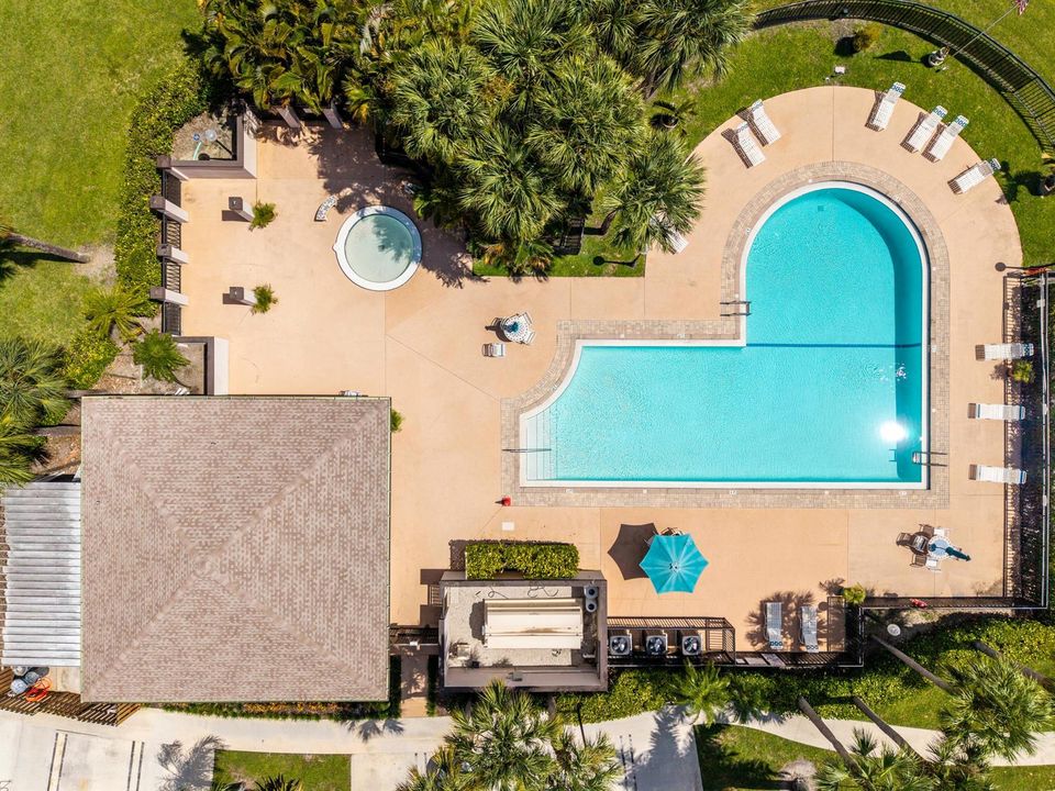 030-001-Community Pool-4000x3000