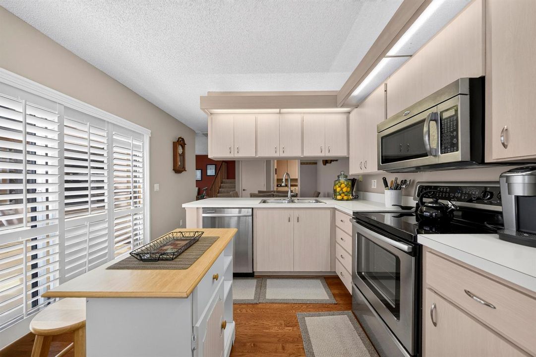 016-020-Kitchen-4000x2666