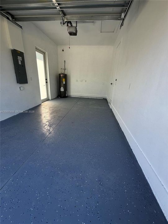 For Rent: $1,800 (3 beds, 2 baths, 1063 Square Feet)