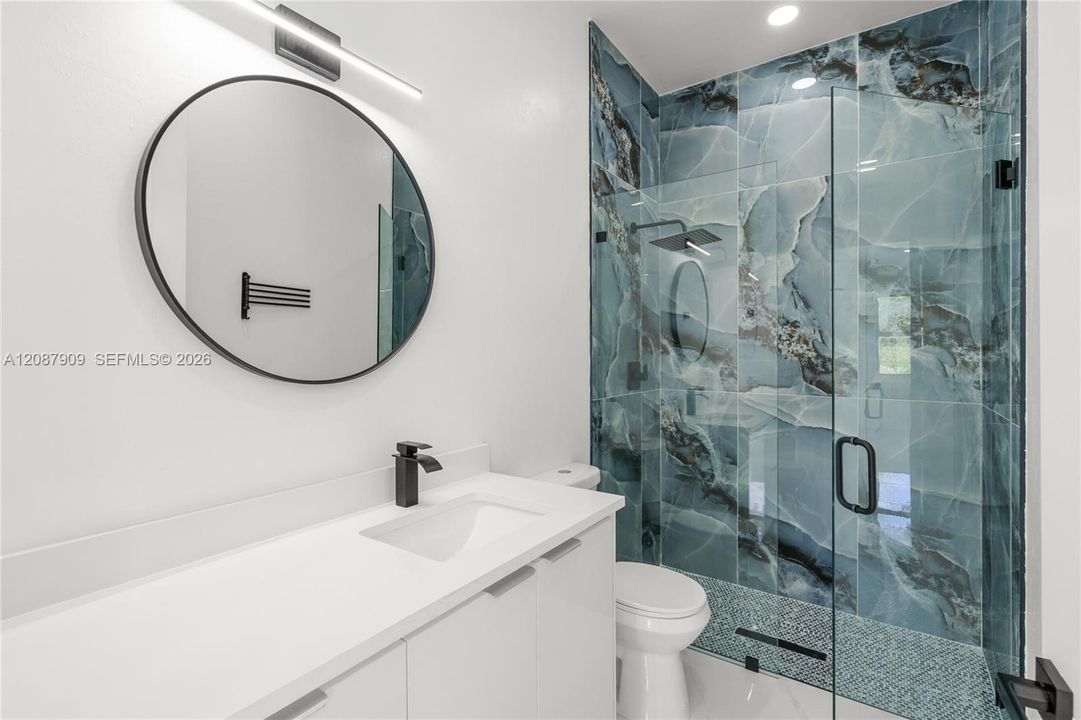 For Rent: $1,800 (3 beds, 2 baths, 1063 Square Feet)
