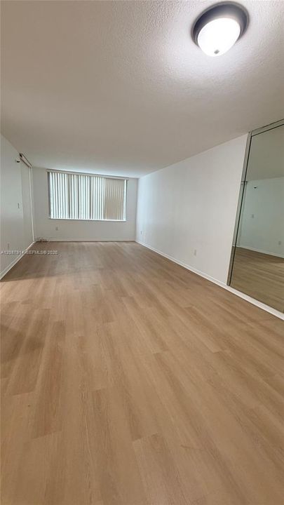 В аренду: $2,500 (2 спален, 2 ванн, 1213 Квадратных фут)