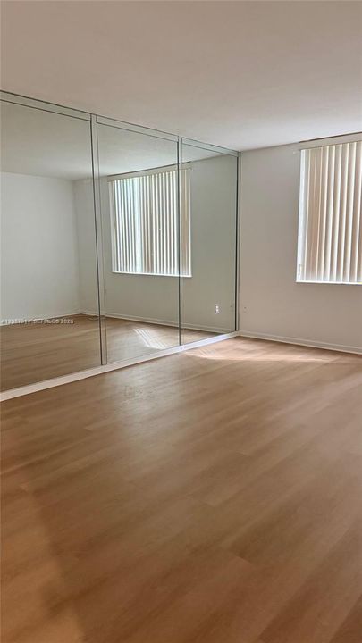 В аренду: $2,500 (2 спален, 2 ванн, 1213 Квадратных фут)