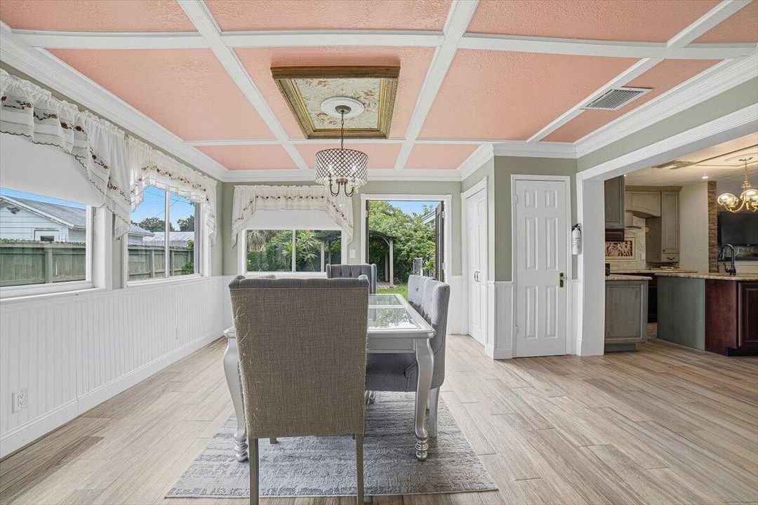 20-Dining Room-B